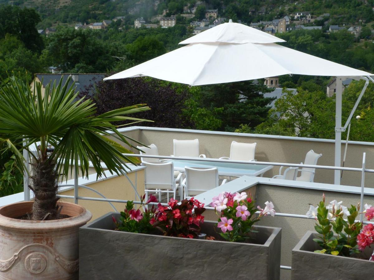 Bed and Breakfast La Desirade à Salles-la-Source Extérieur photo